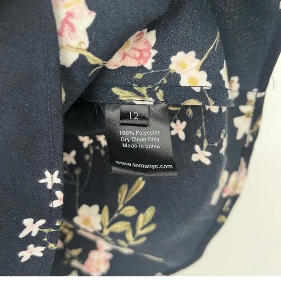 Tome NYC Lilian Navy Floral Flutter Sleeve V Neck Top Blouse - Picture 7 of 9